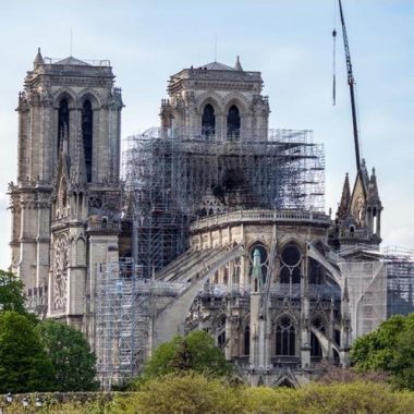 Visite guidée incendie et reconstruction de la cathédrale