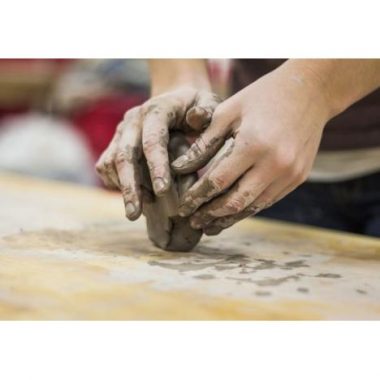 Atelier de découverte du modelage – Salon des métiers d’art – Plateau Briard