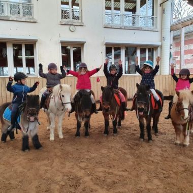 Stages d’équitation des Vacances Scolaires aux Ecuries de Condé